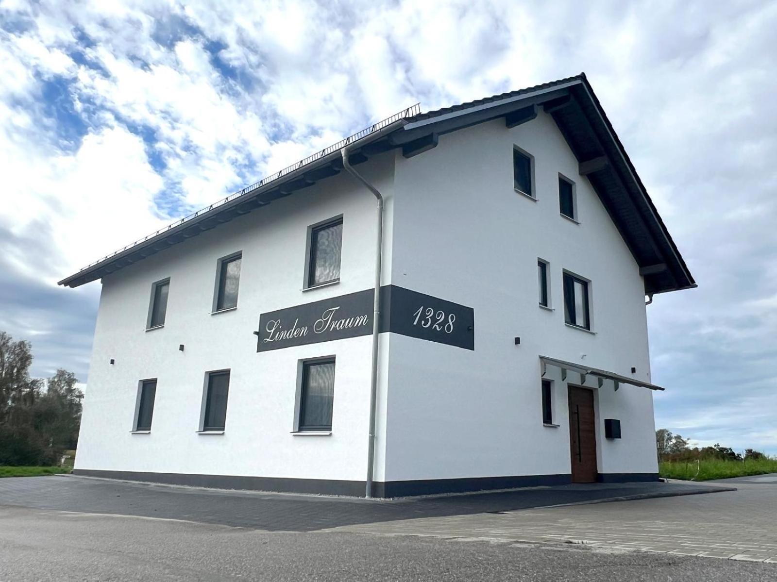 Landgasthaus Zur Linde Pleiskirchen Exteriör bild